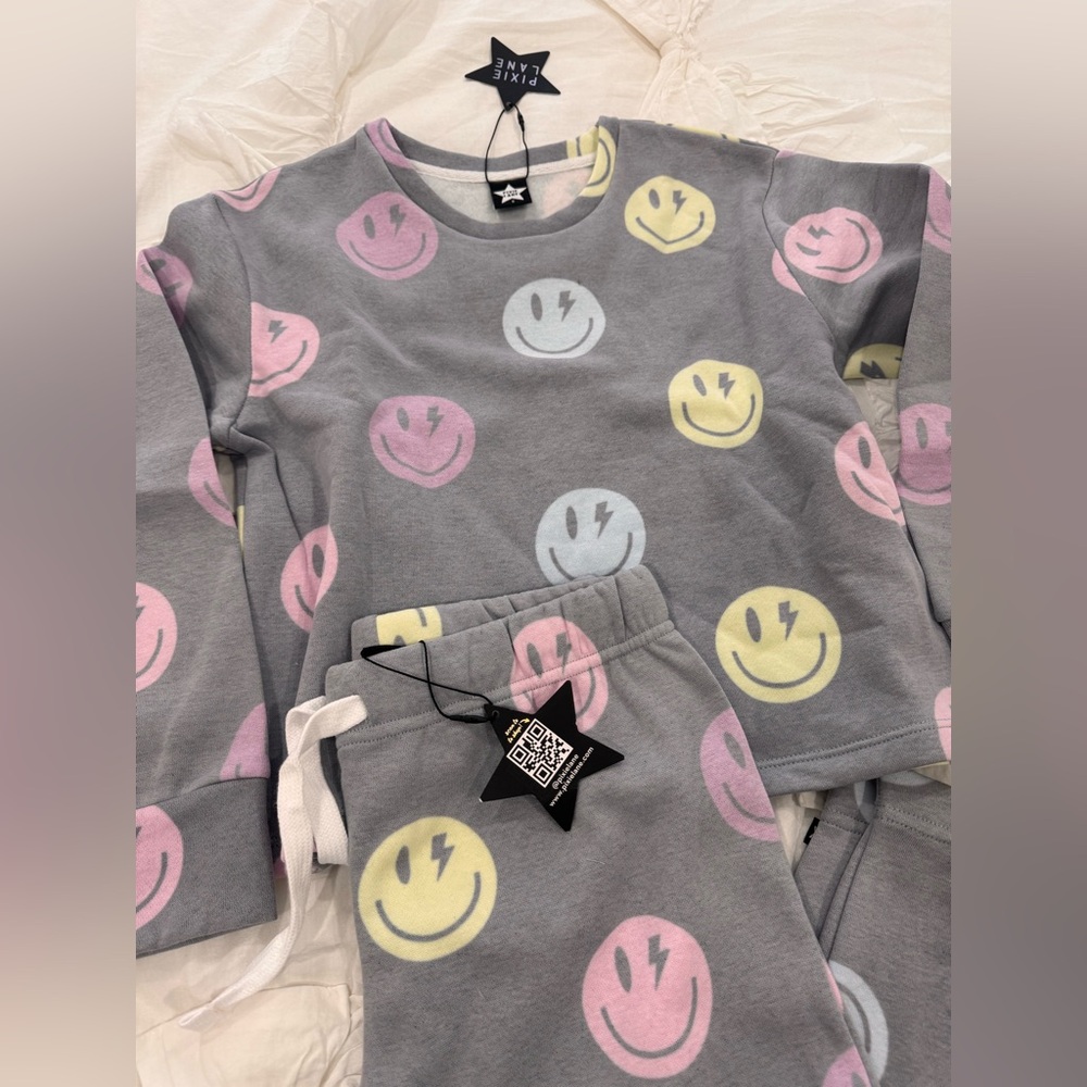 Pixielane Sweat outfit - Picture 3 of 3